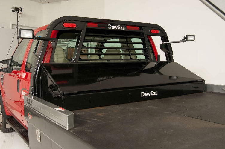 Patented Parallel Squeeze Bale Pikup Technology By Deweze